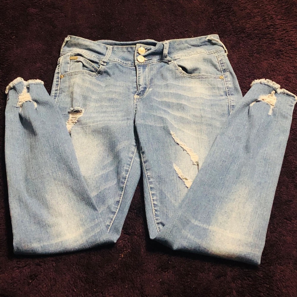 Wallflower Distressed Skinny Denim Jeans